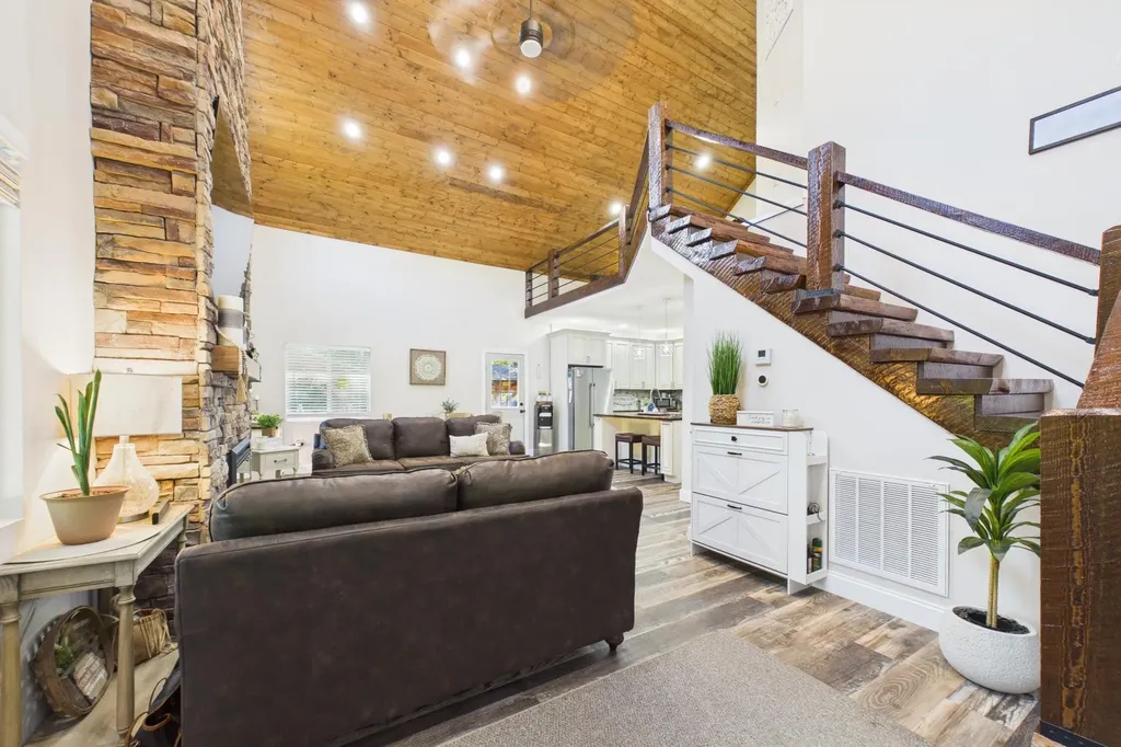240 Kingtown Road Barbourville KY 40906