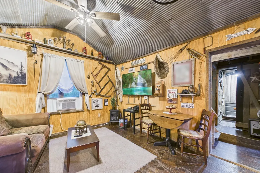 240 Kingtown Road Barbourville KY 40906