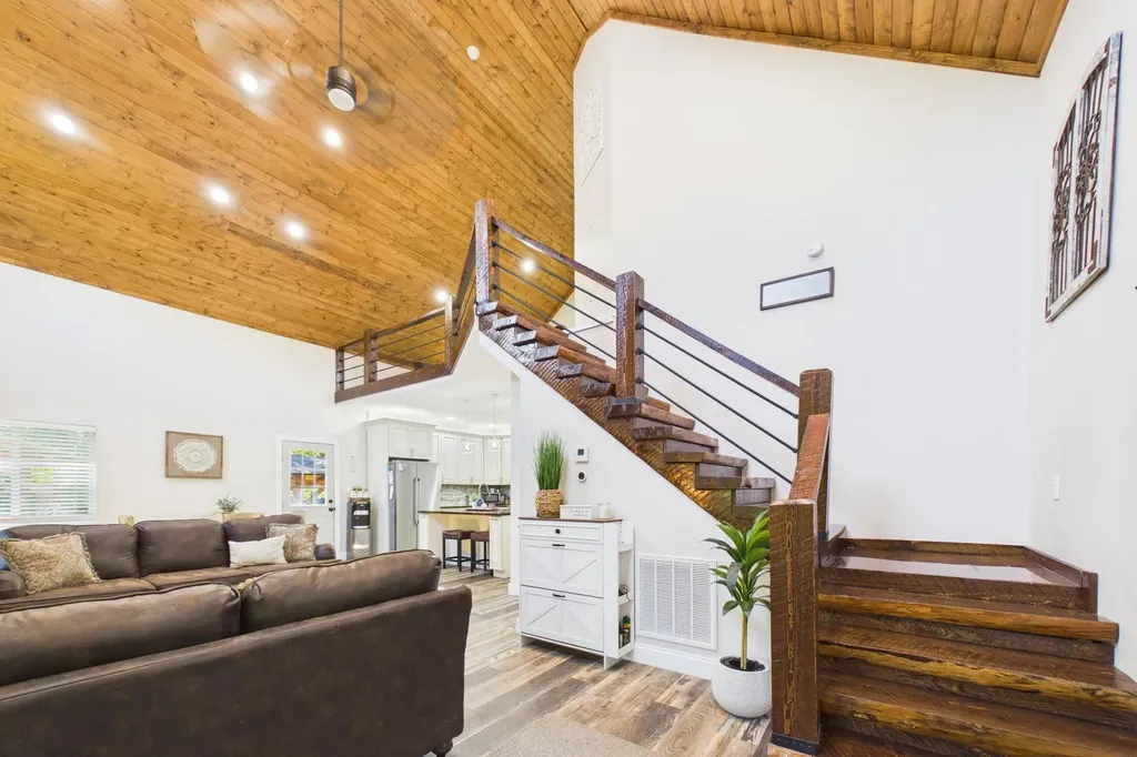 240 Kingtown Road Barbourville KY 40906