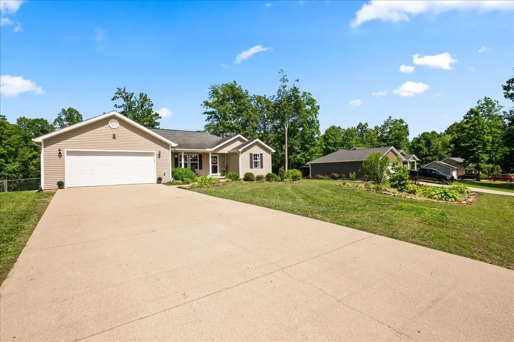 450 Aspen Drive London KY 40741