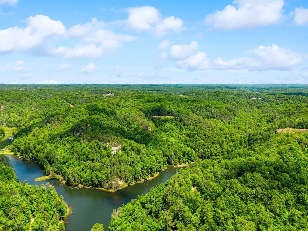 Lot 256 Cedar Bluff Street Zoe KY 41397