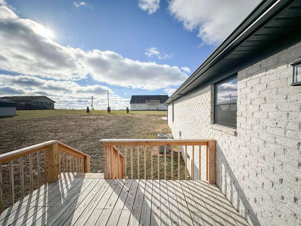 46 Caden Lane London KY 40744