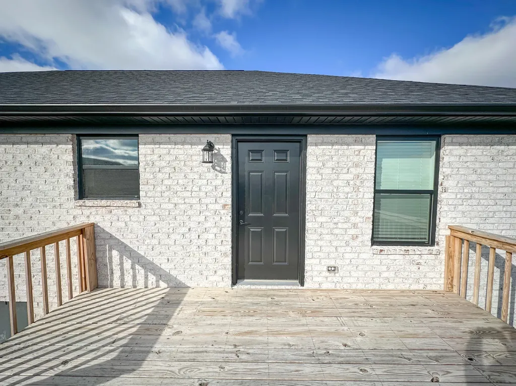 46 Caden Lane London KY 40744
