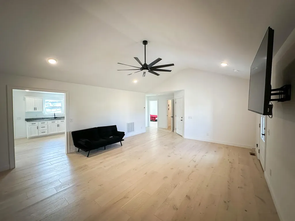 46 Caden Lane London KY 40744