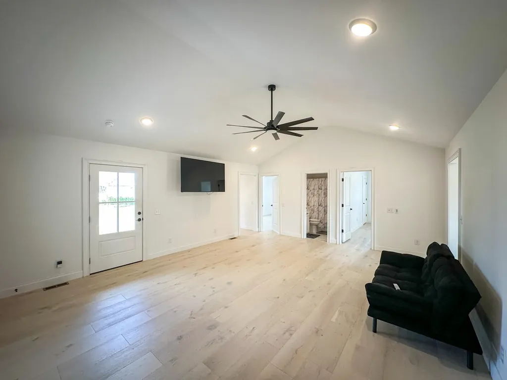 46 Caden Lane London KY 40744
