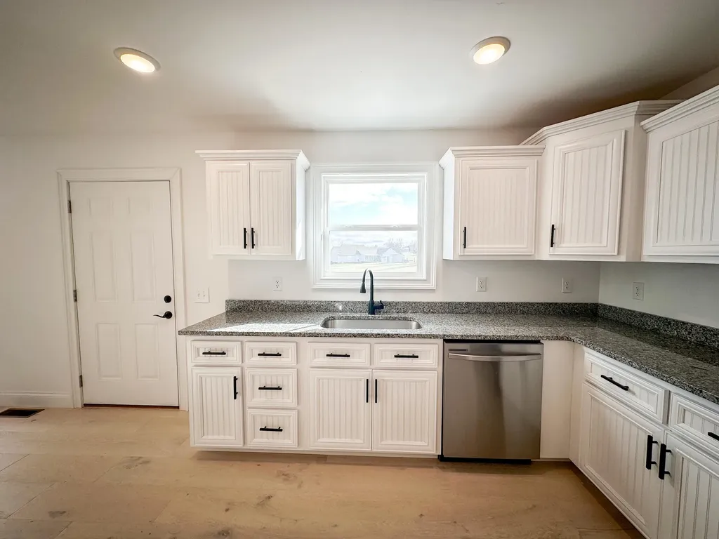 46 Caden Lane London KY 40744