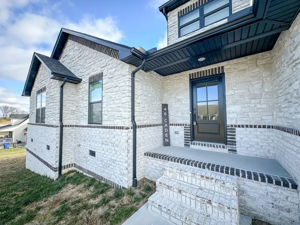 46 Caden Lane London KY 40744