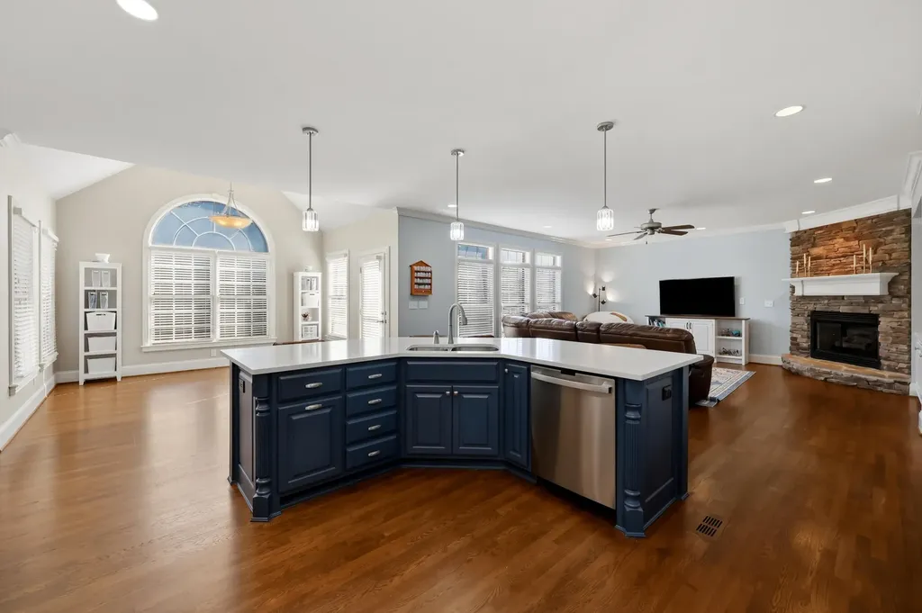 1233 Raeford Lane Lexington KY 40513