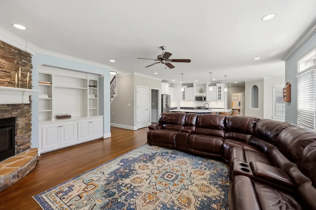 1233 Raeford Lane Lexington KY 40513