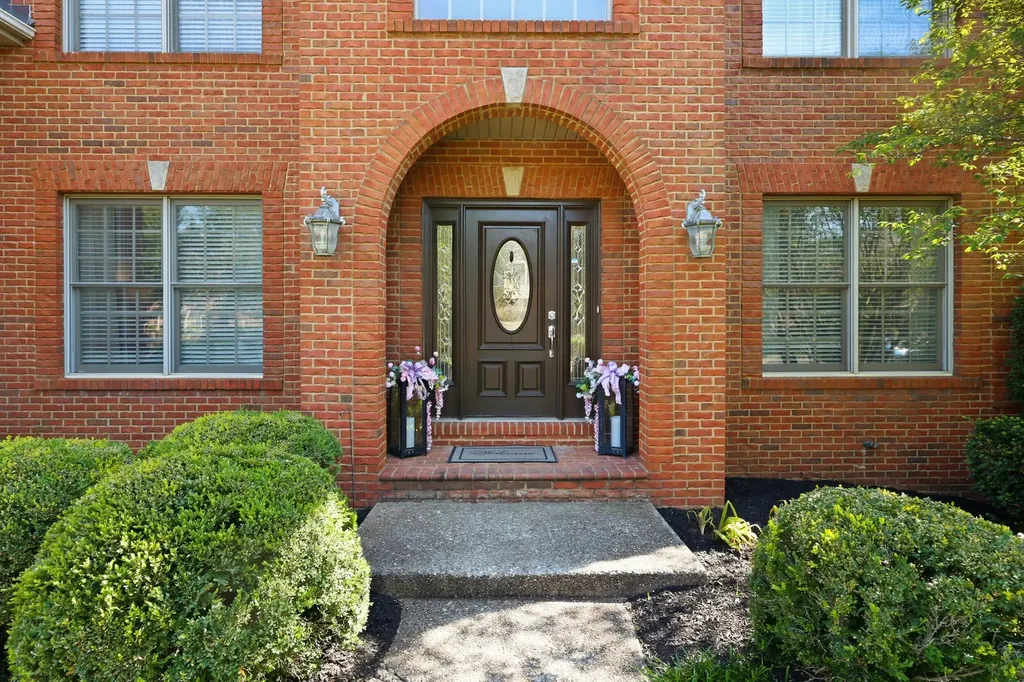 1233 Raeford Lane Lexington KY 40513