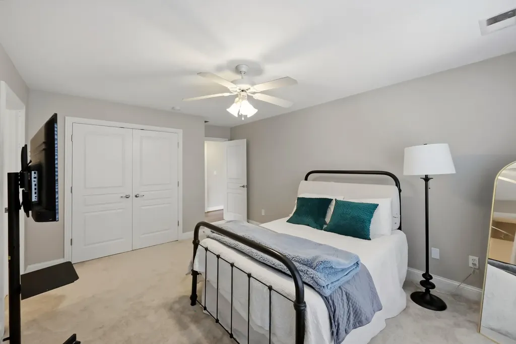 1233 Raeford Lane Lexington KY 40513