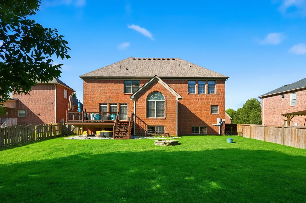 1233 Raeford Lane Lexington KY 40513