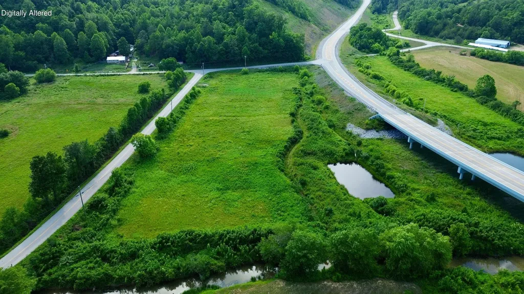 3988 Kentucky 592 Pine Knot KY 42635