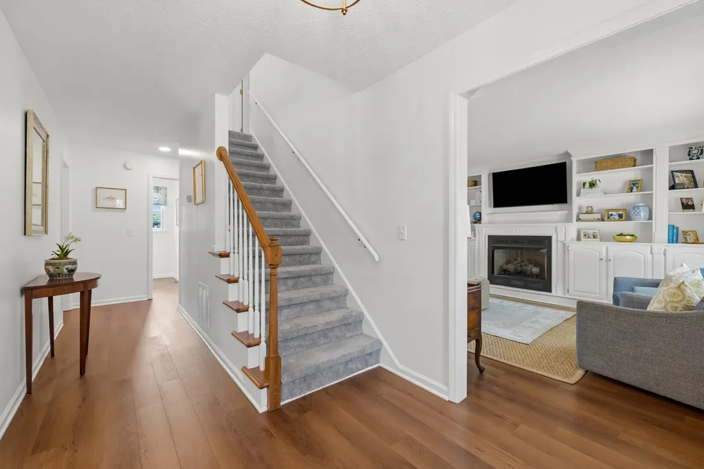 361 Colony Drive Versailles KY 40383