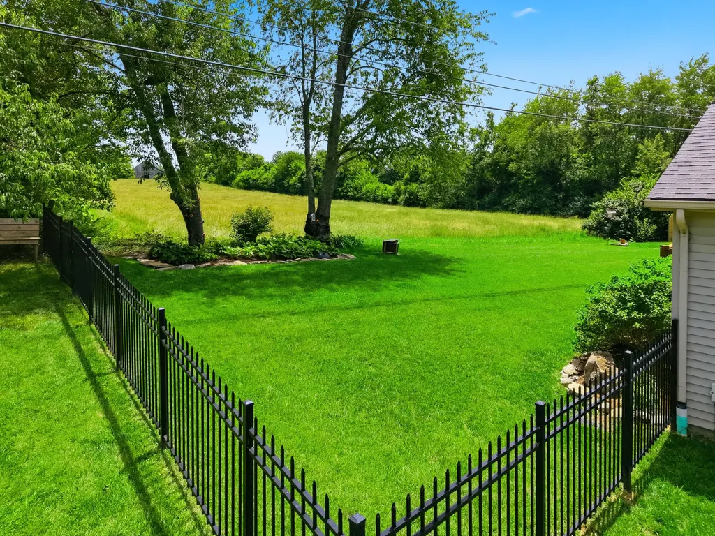 361 Colony Drive Versailles KY 40383