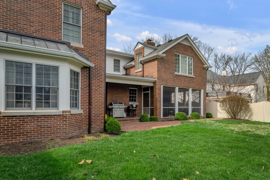 304 Holiday Road Lexington KY 40502