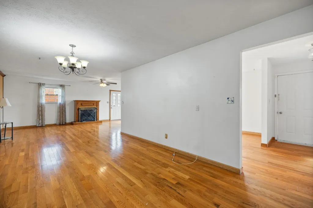 3024 Springs Branch Drive London KY 40744