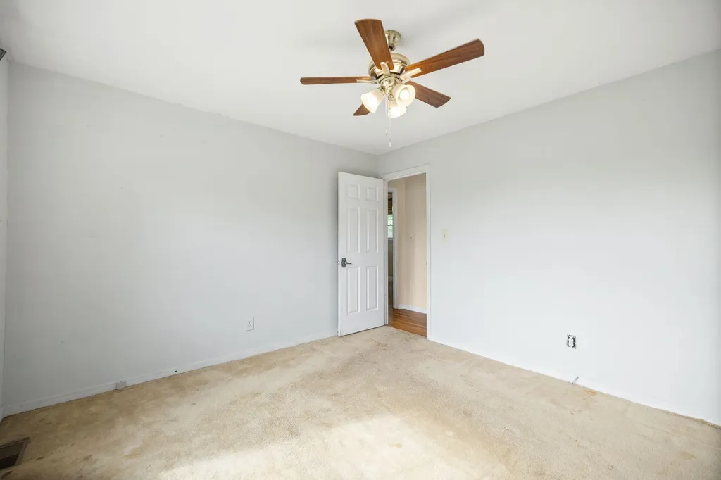 3024 Springs Branch Drive London KY 40744