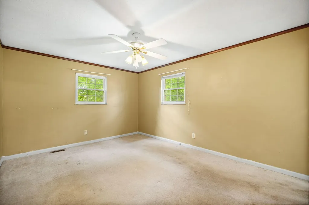 3024 Springs Branch Drive London KY 40744