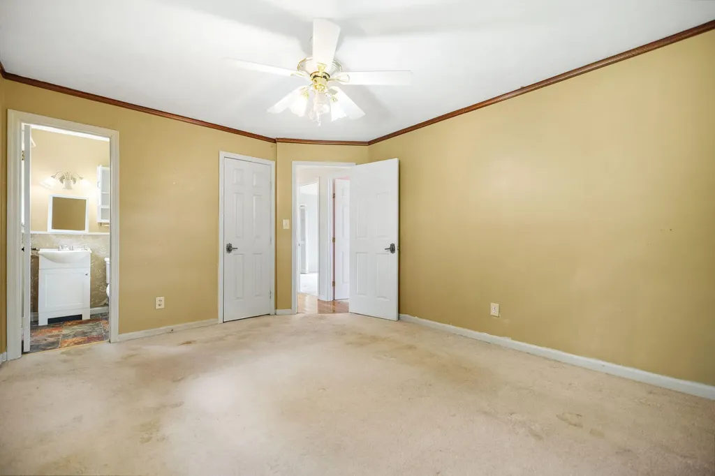 3024 Springs Branch Drive London KY 40744
