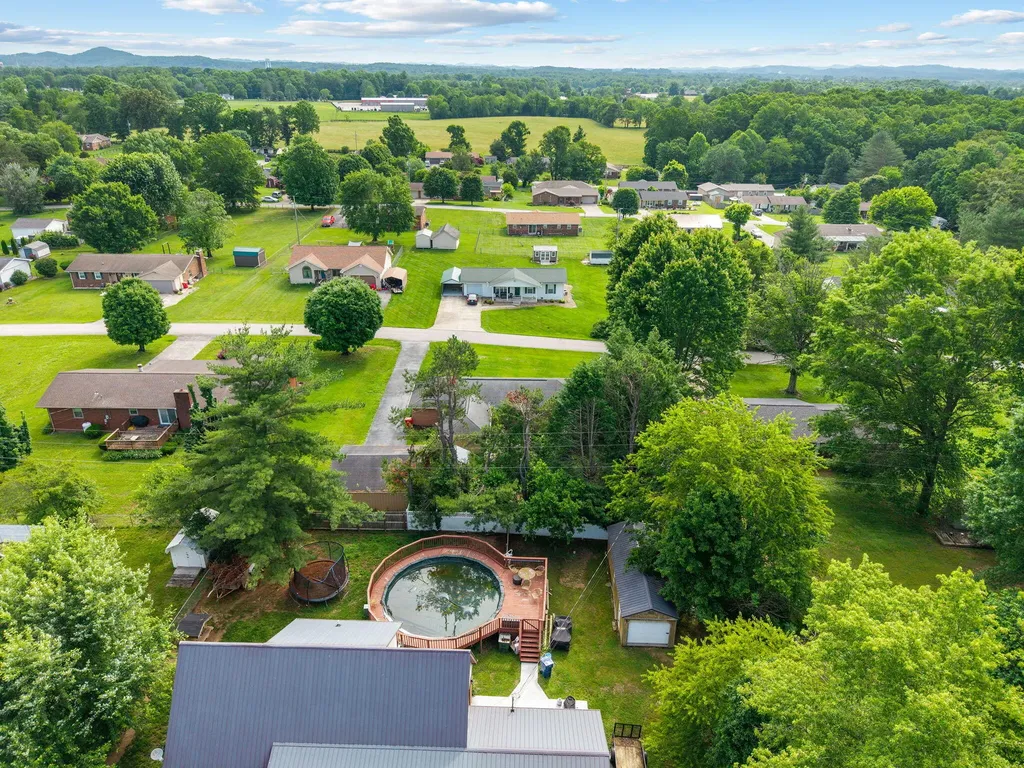 3024 Springs Branch Drive London KY 40744