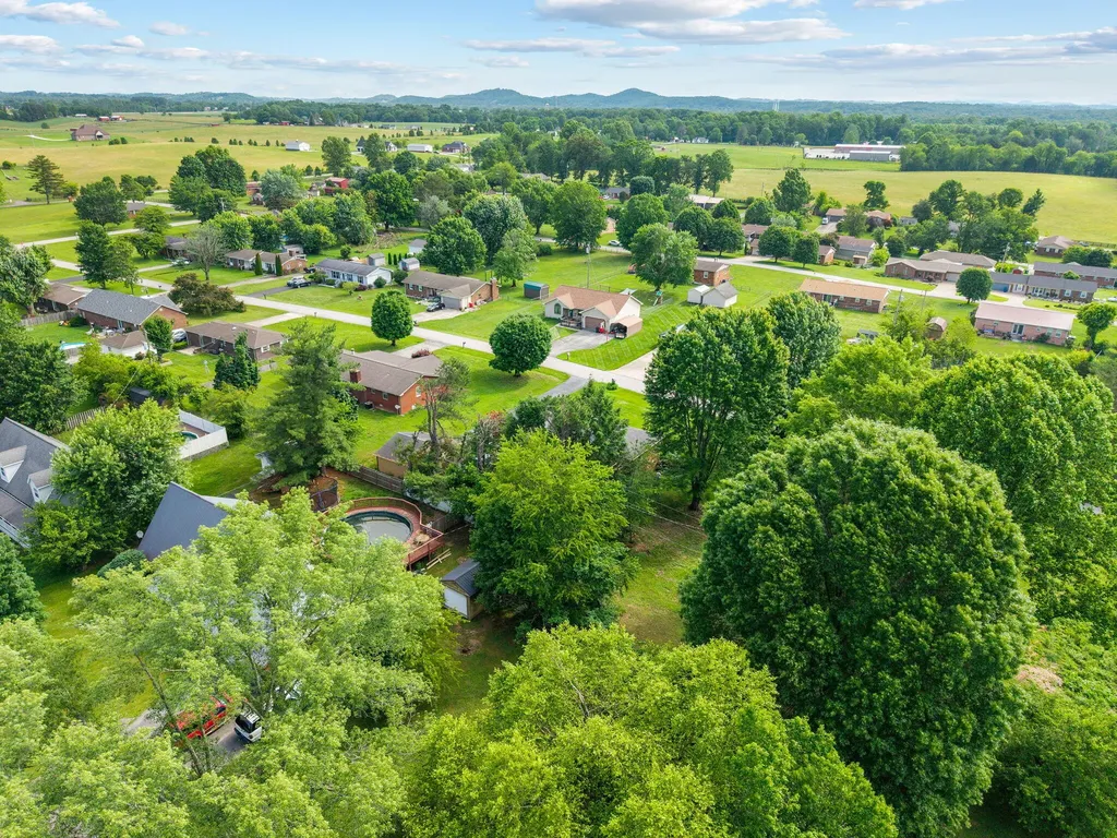 3024 Springs Branch Drive London KY 40744