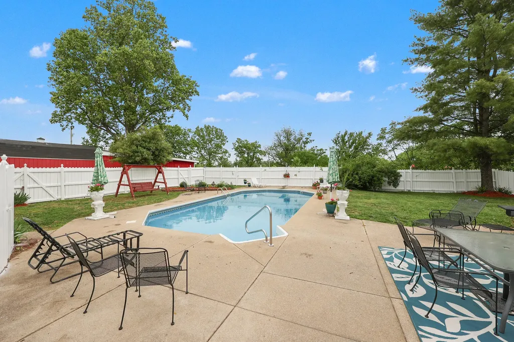1109 Ashwood Drive Maysville KY 41056