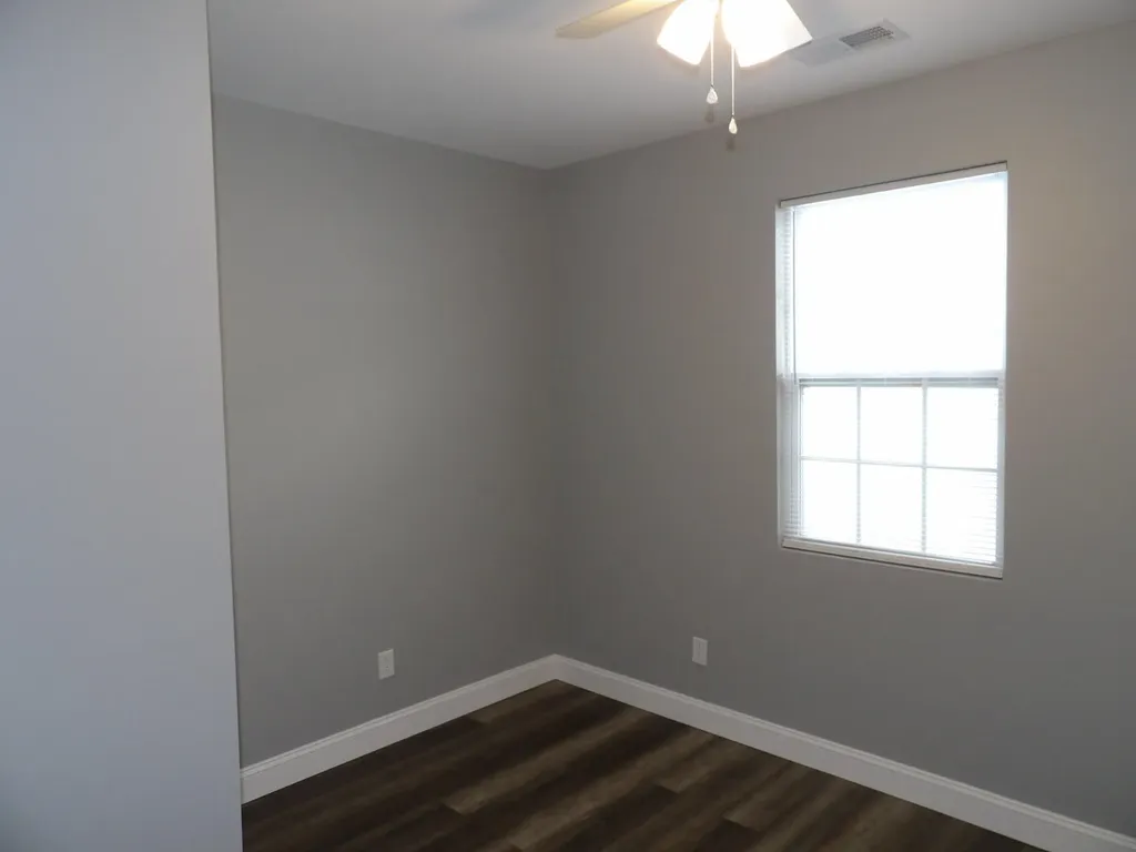 240 E Court Street Lawrenceburg KY 40342