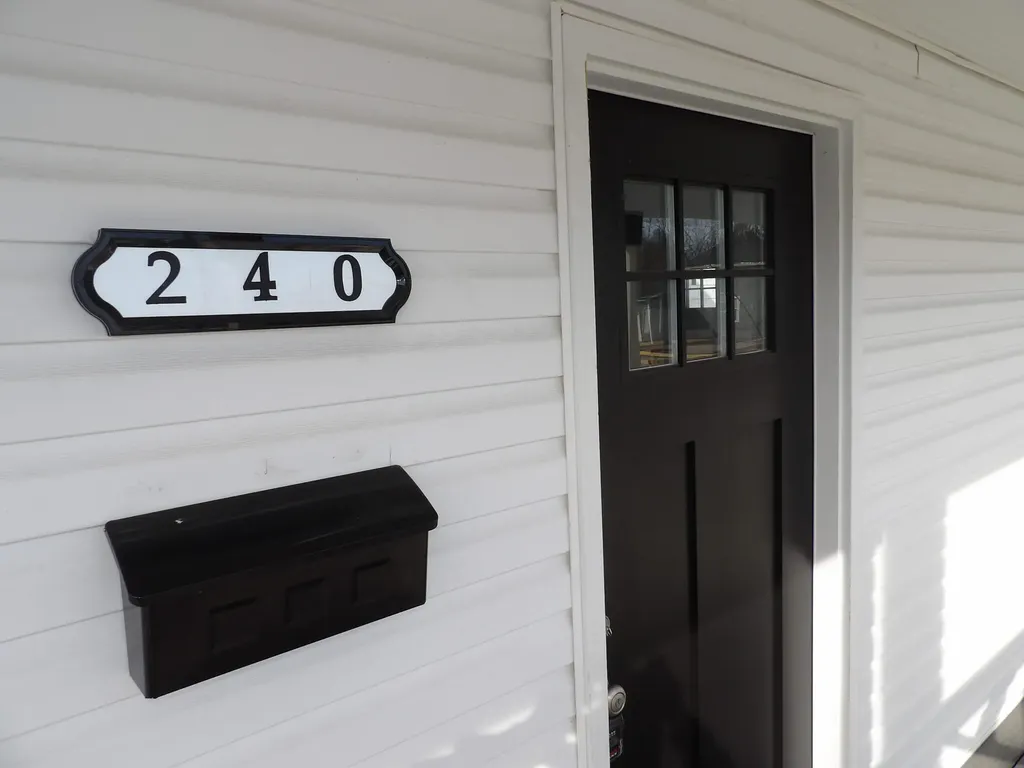 240 E Court Street Lawrenceburg KY 40342