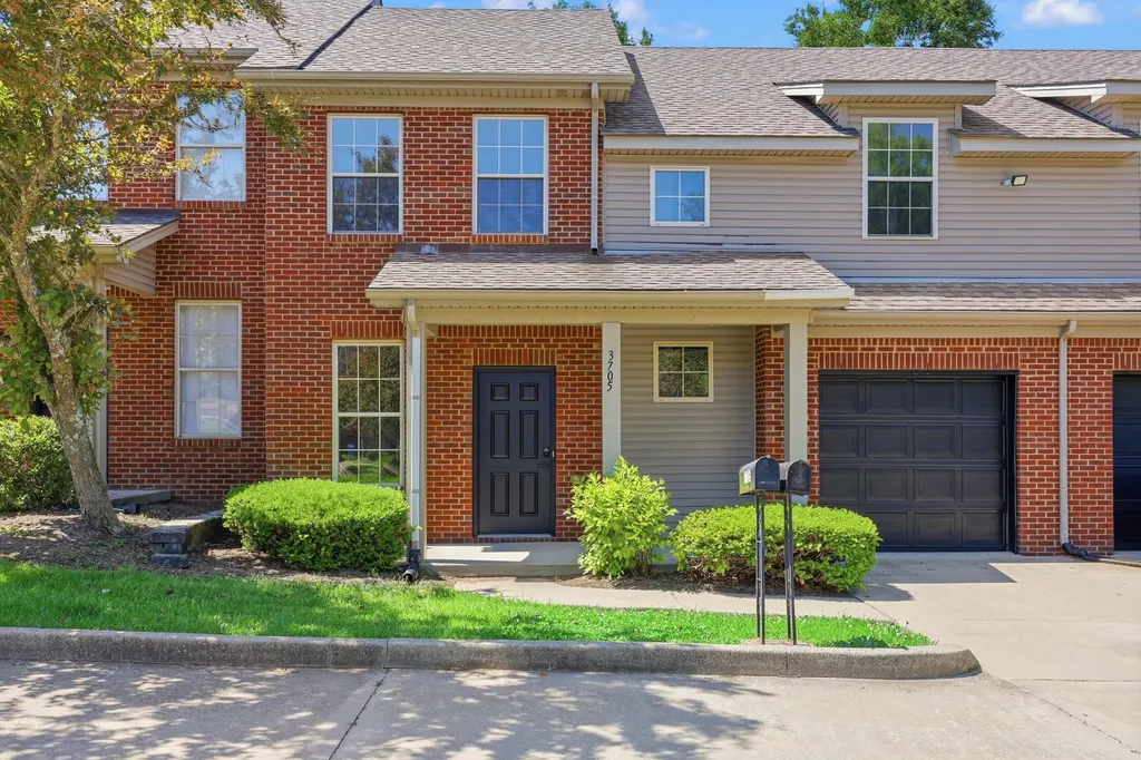 3705 Lochdale Terrace Lexington KY 40514