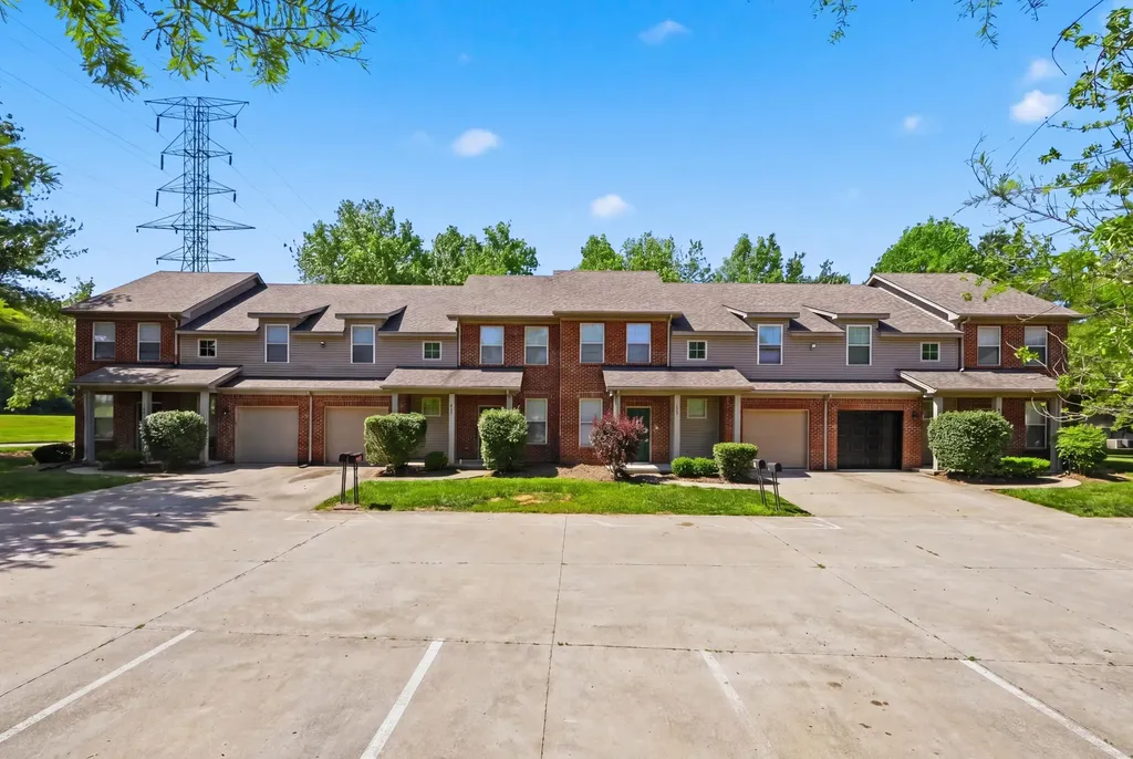 3705 Lochdale Terrace Lexington KY 40514