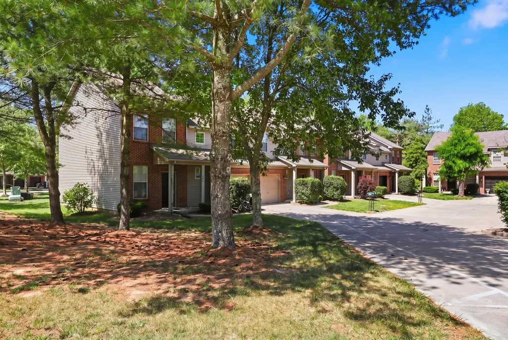 3705 Lochdale Terrace Lexington KY 40514