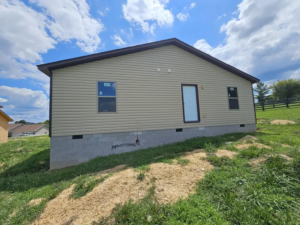 136 Cloyd Lane London KY 40741