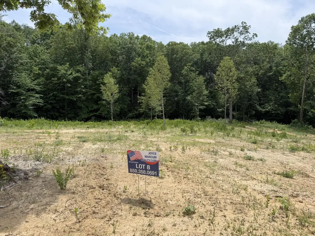 Lot 8 Kenway Drive Irvine KY 40336