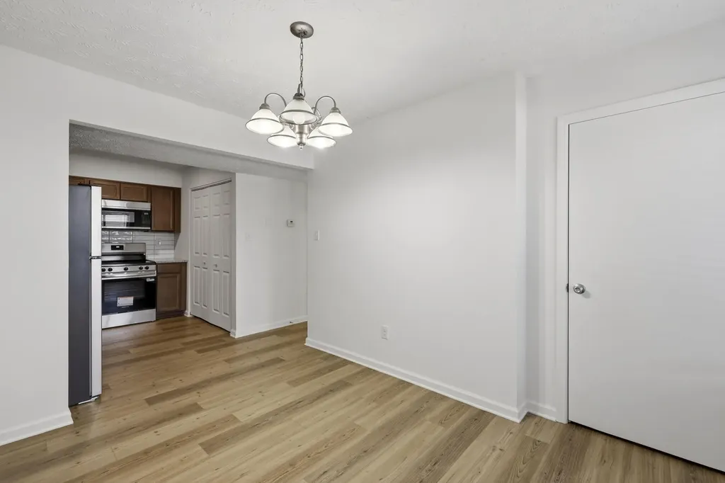 1676 Prairie Circle Lexington KY 40515