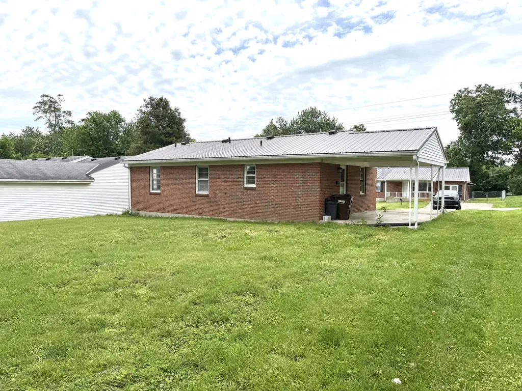 219 Gale Drive Lancaster KY 40444