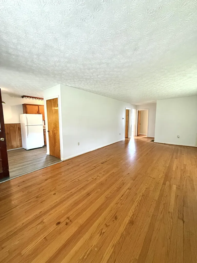 219 Gale Drive Lancaster KY 40444