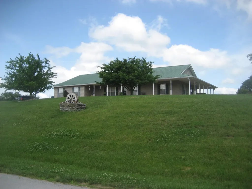 1026 S Sea Ridge Road Lawrenceburg KY 40342