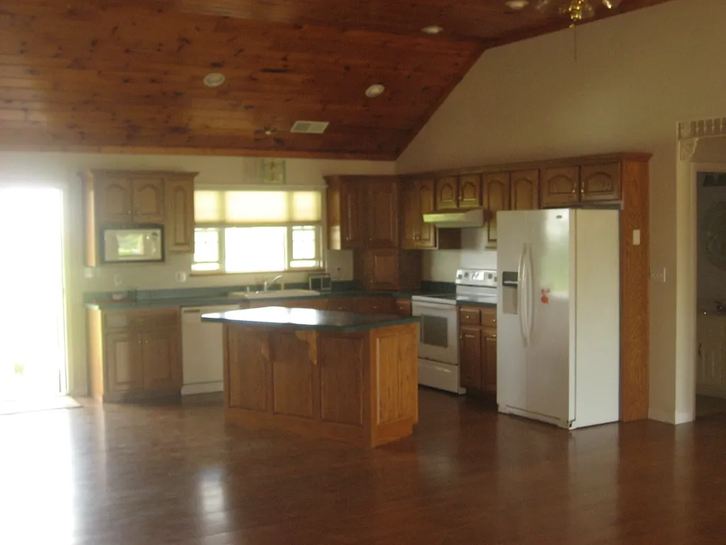 1026 S Sea Ridge Road Lawrenceburg KY 40342