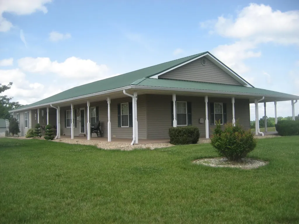 1026 S Sea Ridge Road Lawrenceburg KY 40342