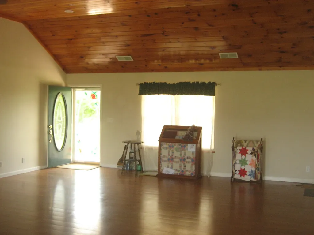 1026 S Sea Ridge Road Lawrenceburg KY 40342