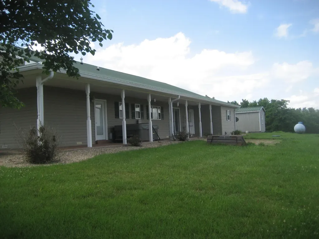 1026 S Sea Ridge Road Lawrenceburg KY 40342