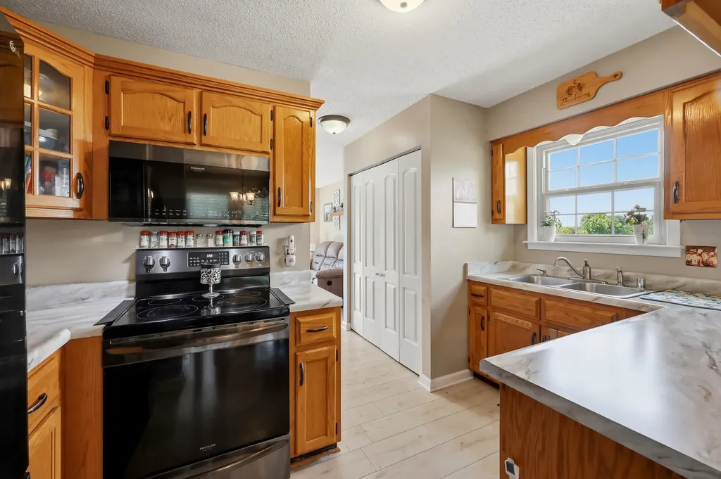 110 Saddle Brook Circle Berea KY 40403