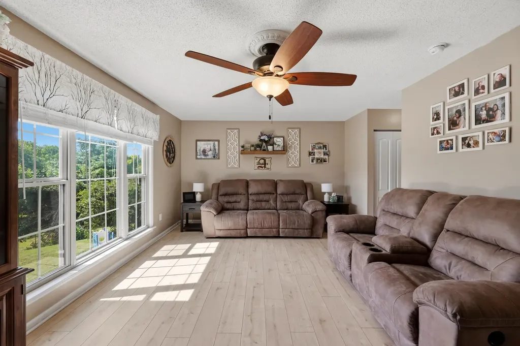 110 Saddle Brook Circle Berea KY 40403