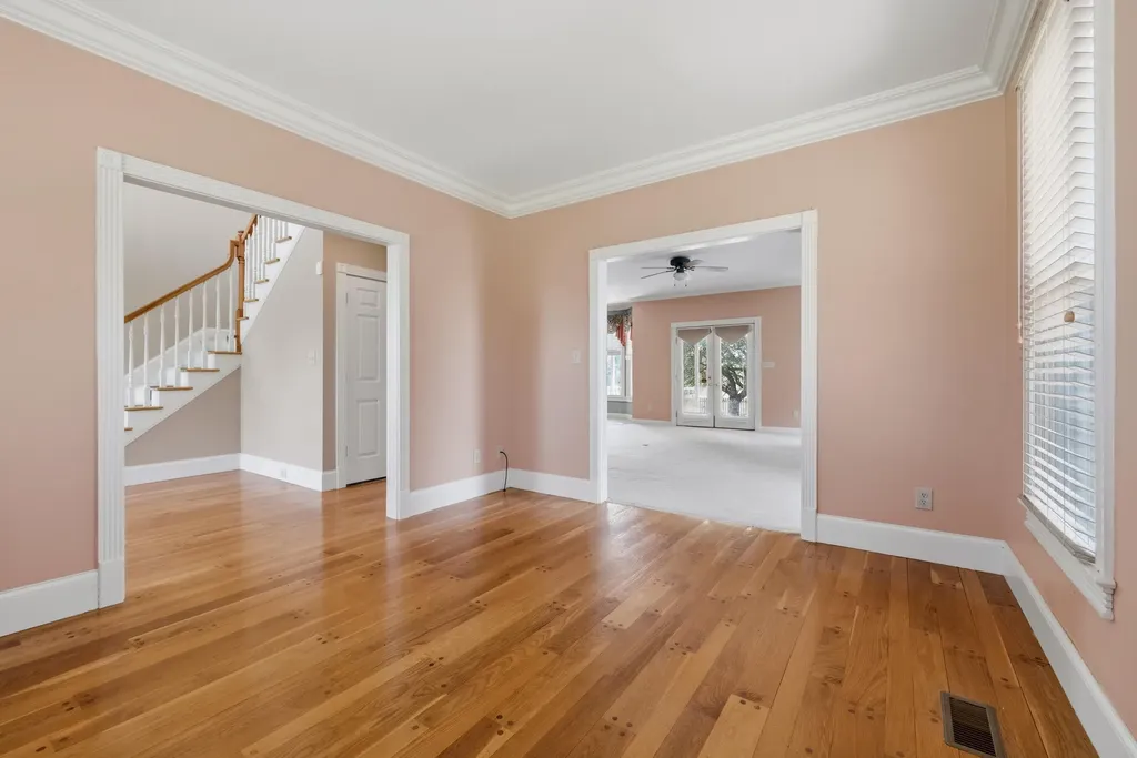 5650 Russell Cave Road Lexington KY 40511