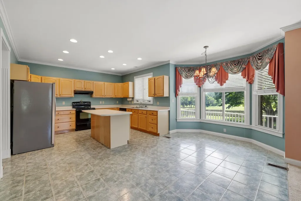 5650 Russell Cave Road Lexington KY 40511
