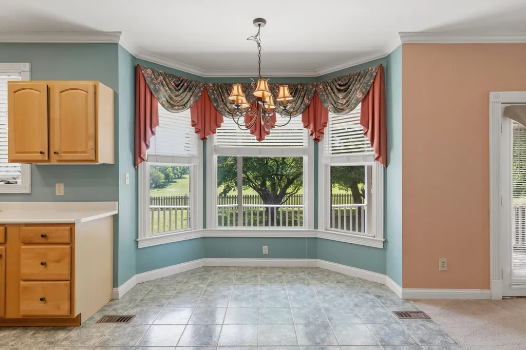 5650 Russell Cave Road Lexington KY 40511