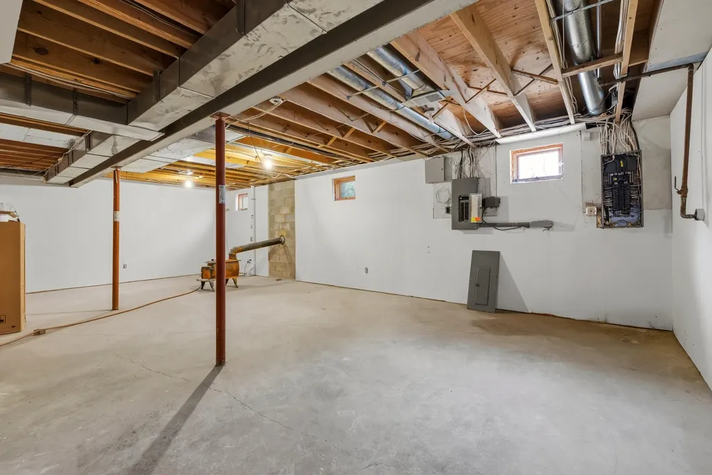 5650 Russell Cave Road Lexington KY 40511