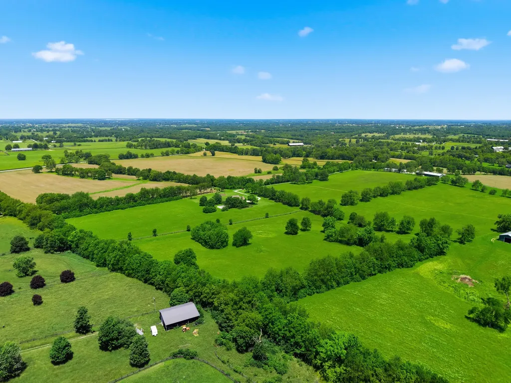 5650 Russell Cave Road Lexington KY 40511