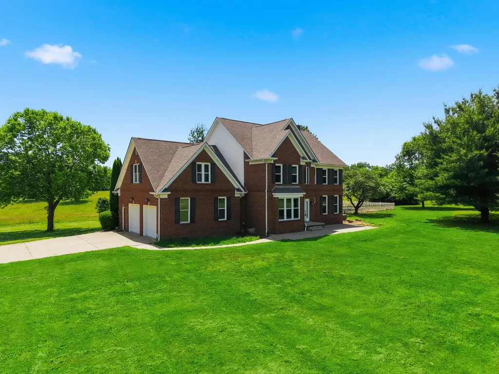 5650 Russell Cave Road Lexington KY 40511